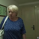 Hija follada por su padre hasta rellenarla de leche